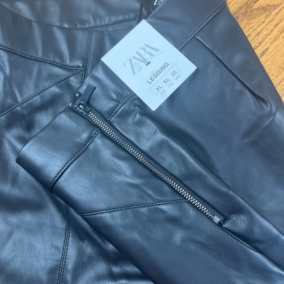 ZARA WOMAN Size XL Black Faux Leather Mid-Rise Pants Slim Fit Moto NWT - Picture 3 of 6